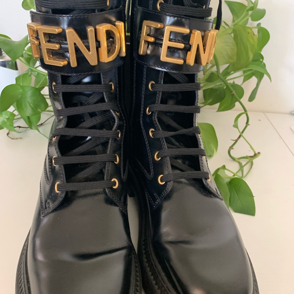 Fendi boots - Picture 10 of 15